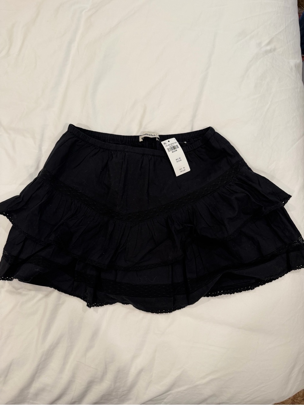 Abercrombie black skort
